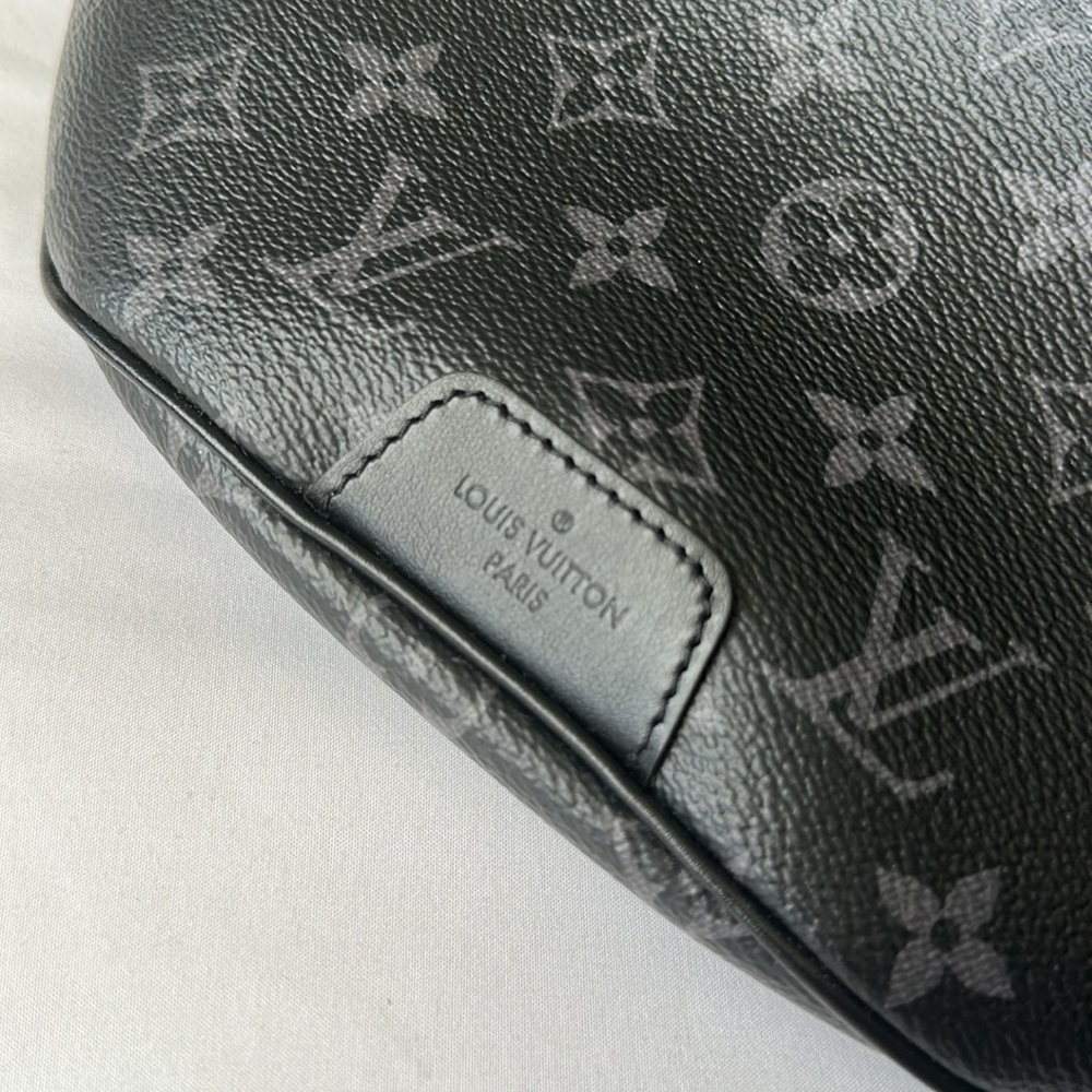 Louis Vuitton Discovery Bum Bag PM NEW With Dust Bag - Picture 8 of 15
